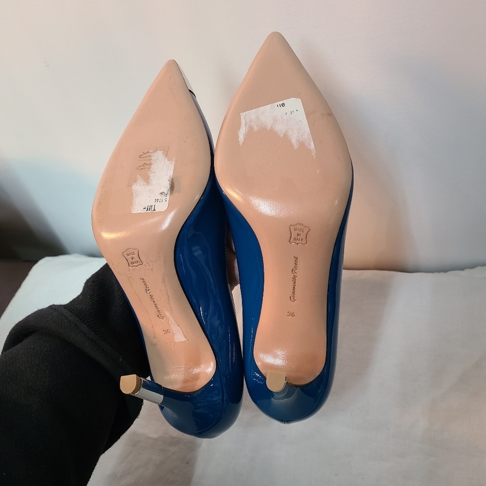 NEW Gianvito Rossi Heels - Picture 2 of 12